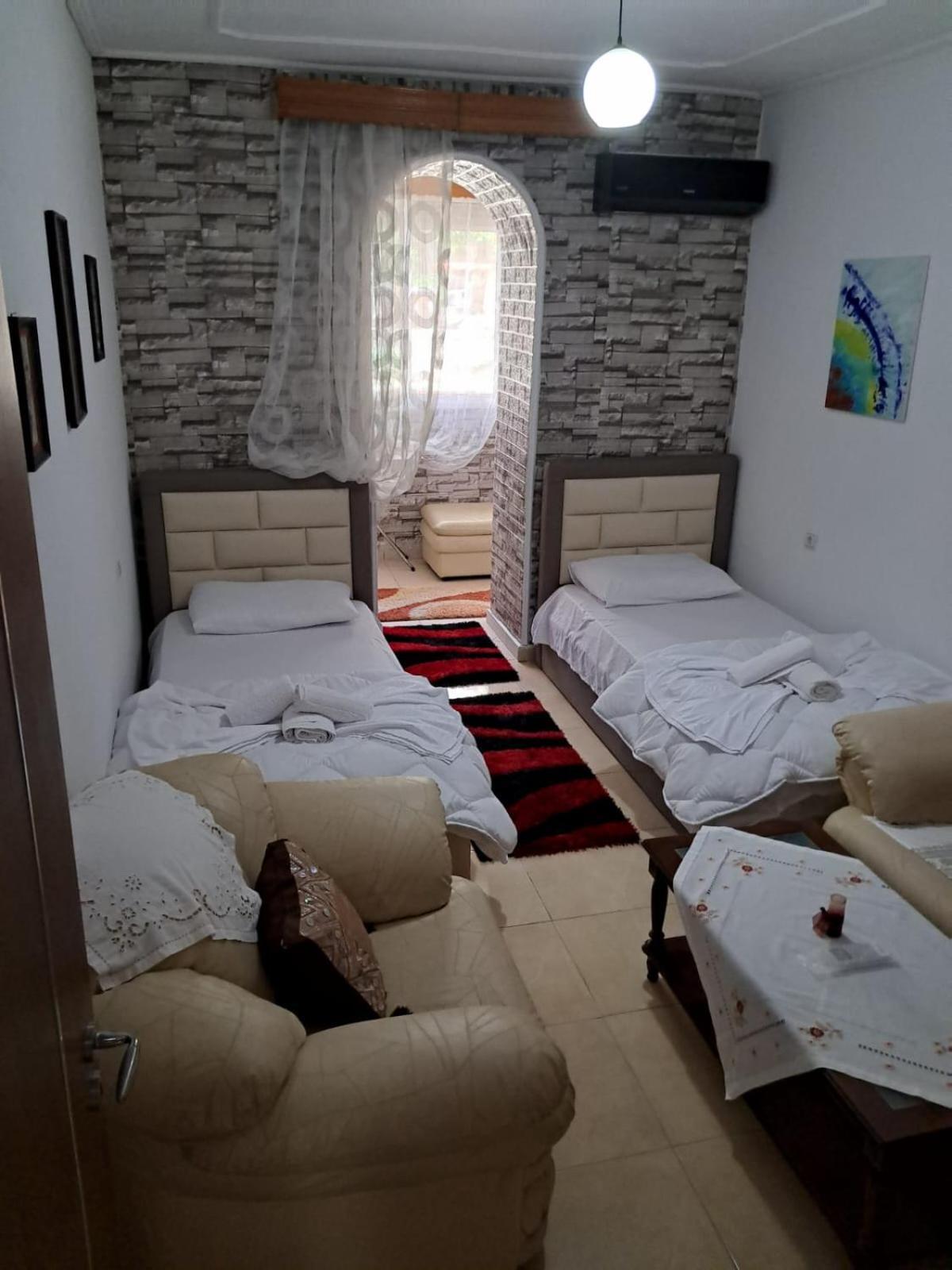 Olivia Guesthouse Gjirokaster Exterior photo